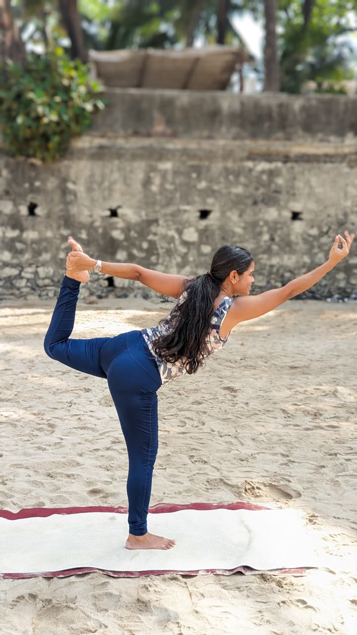 A peaceful yoga practice at Yog Sattva